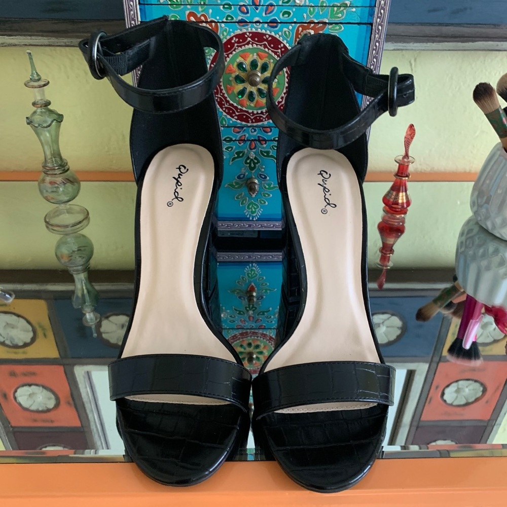 Black heels